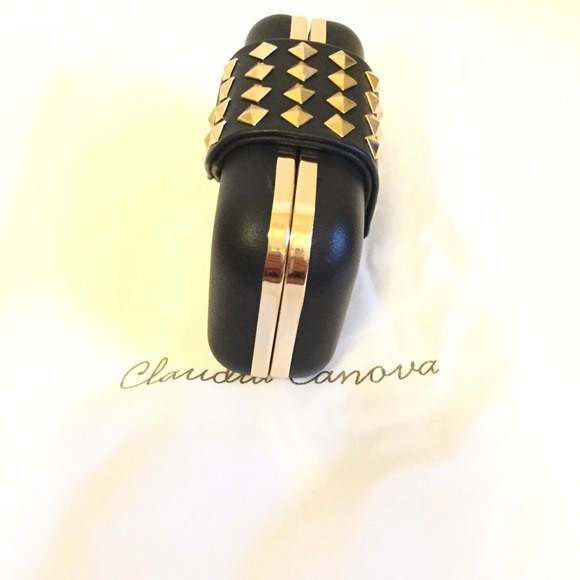 GOLD ROCKSTUDS CLUTCH ❤️ - Picture 5 of 9